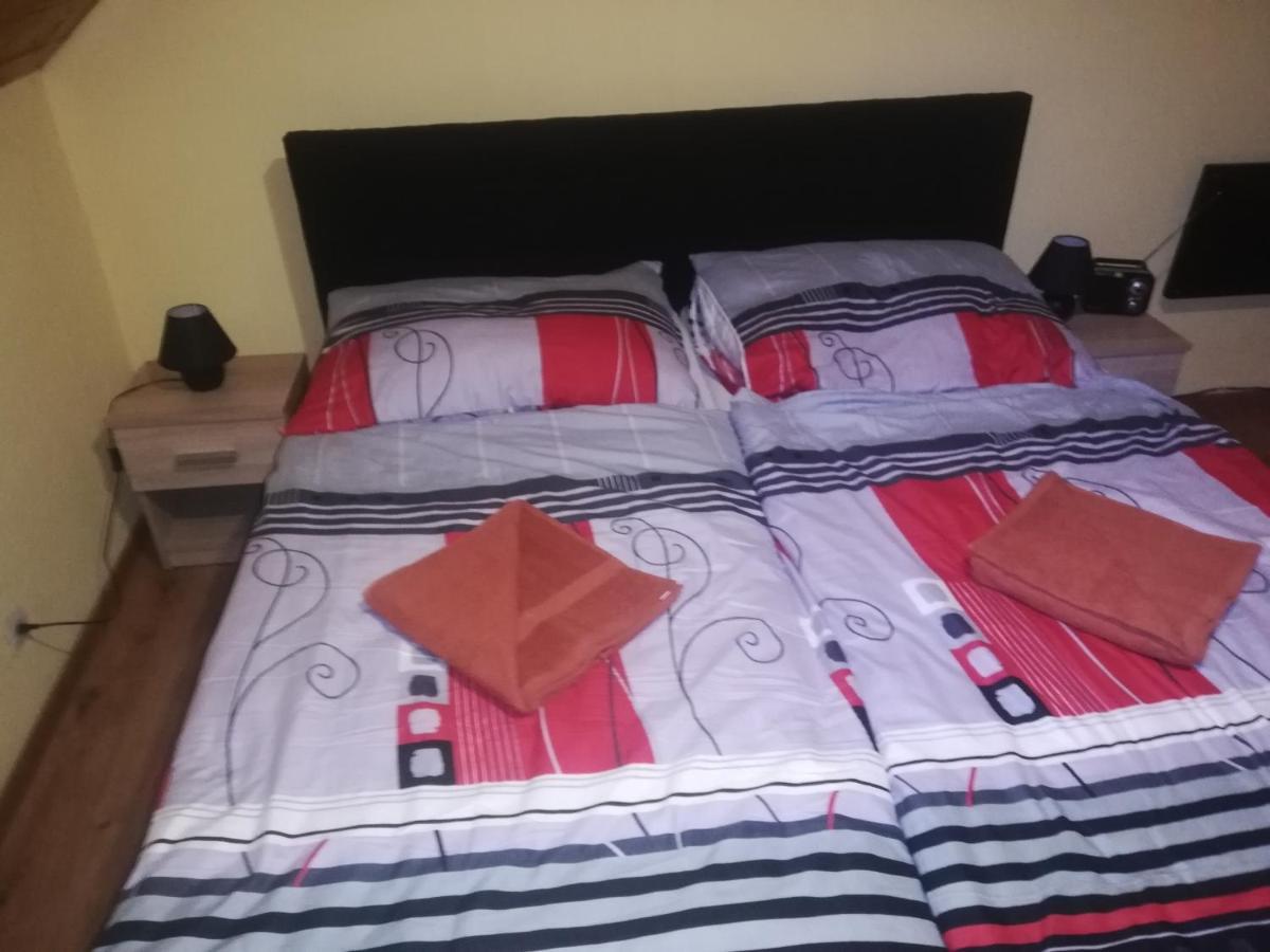 Apartamento privát femamki Licartovce Exterior foto