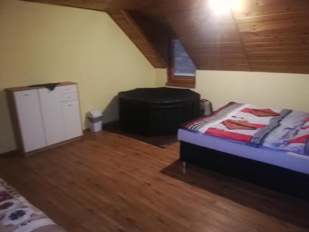 Apartamento privát femamki Licartovce Exterior foto