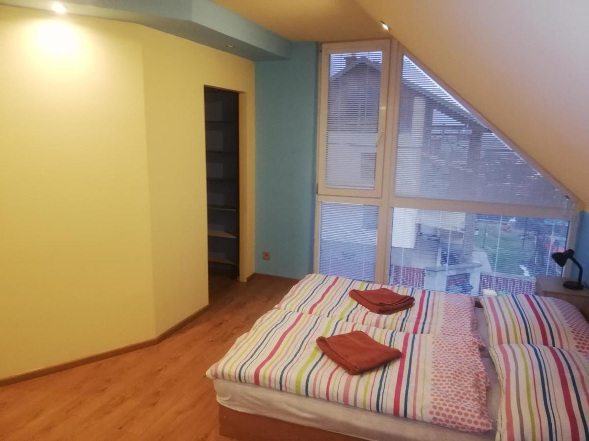 Apartamento privát femamki Licartovce Exterior foto