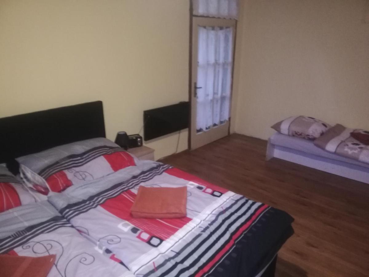 Apartamento privát femamki Licartovce Exterior foto